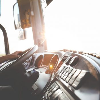 Motorinių transporto priemonių kroviniams vežti vairuotojo mokymo programa (45 d. d.) – Šiauliuose